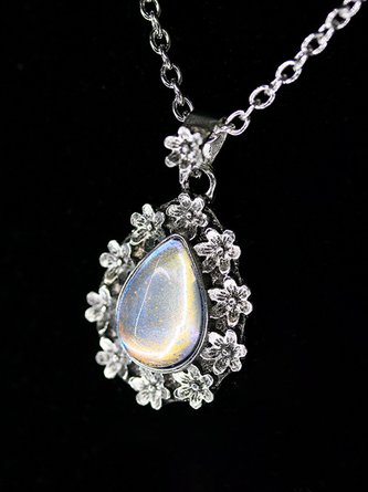 Collier Femmes Rétro Floral Toutes Les Saisons Vacances Métal Rétro Style Pendentif Collier